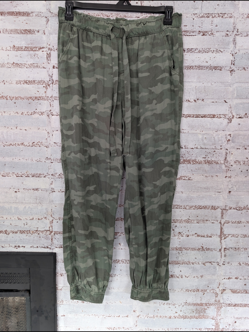 Women's Camo Drawstring Jogger Pants